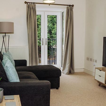Beautiful, Contemporary 3 Bedroom Apartment Bath Esterno foto