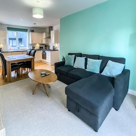 Beautiful, Contemporary 3 Bedroom Apartment Bath Esterno foto