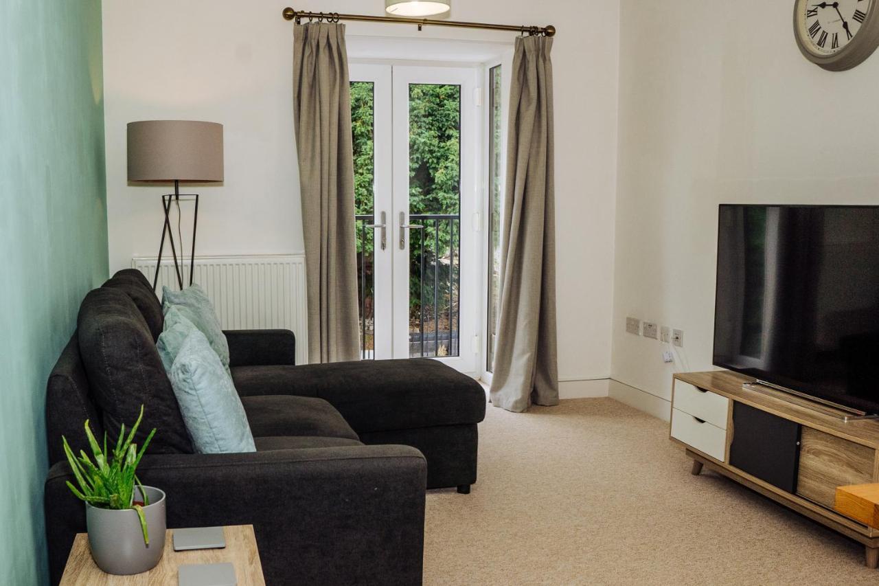 Beautiful, Contemporary 3 Bedroom Apartment Bath Esterno foto
